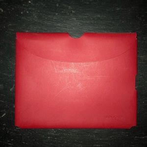 [Vacavaliente] Red iPad Tablet case